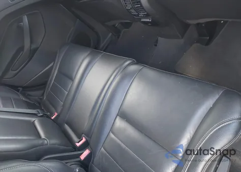 2015 Ford Escape Titanium z USA, uszkodzony, nr VIN 1FMCU9JX3FUB44852